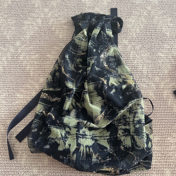 Edikted top - Picture 1 of 1